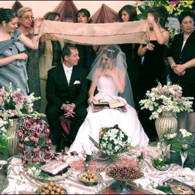 image aghd_ceremony_present_time-jpg