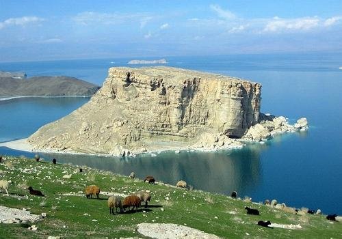 image oroomieh-lake-north-western-iran-jpg